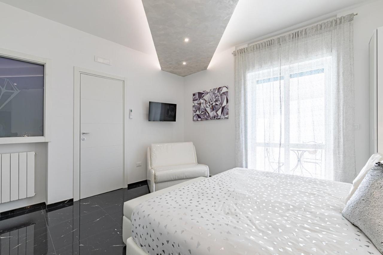 Prezioso Suites & Rooms Lecce Kültér fotó